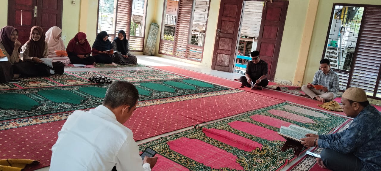 guru dan siswa man tiga Pidie